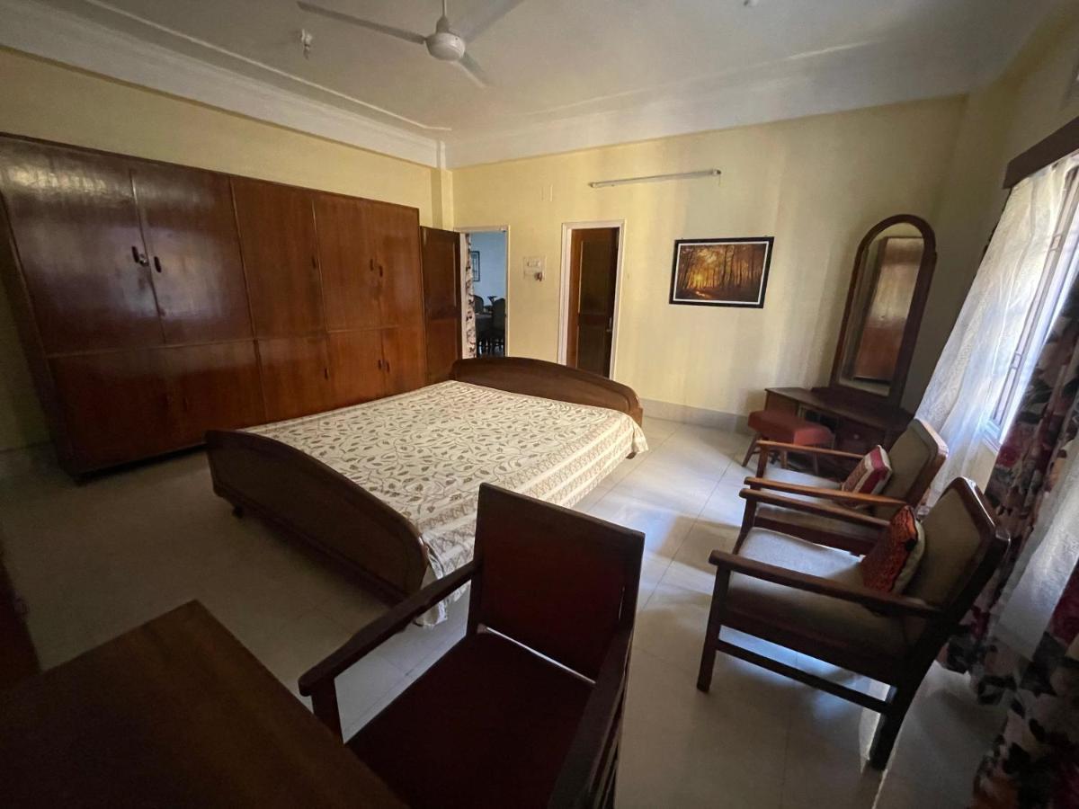 The Choudhury Manor Homestay Гувахати Экстерьер фото