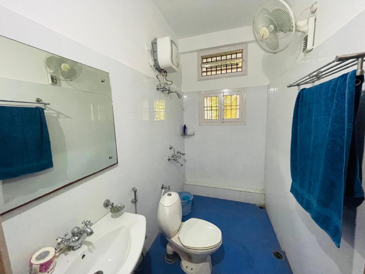 The Choudhury Manor Homestay Гувахати Экстерьер фото