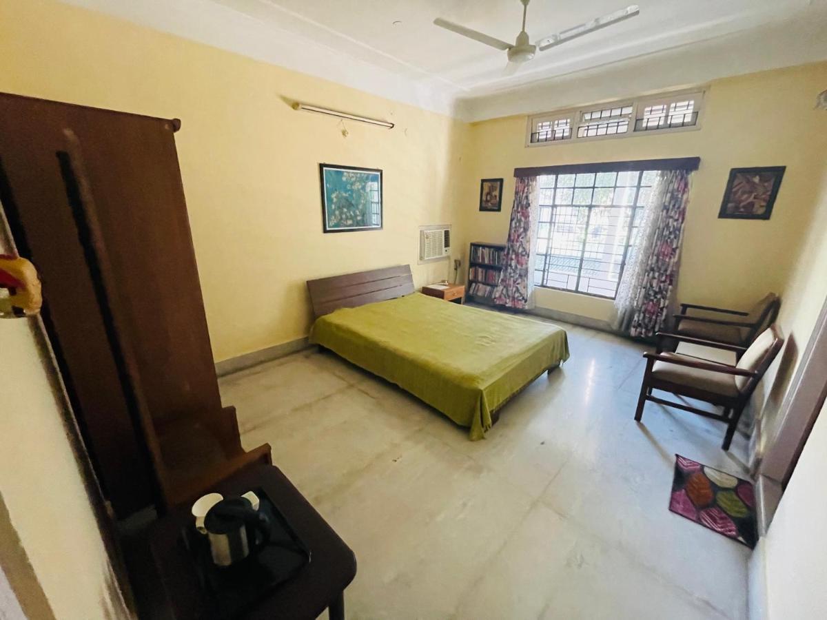 The Choudhury Manor Homestay Гувахати Экстерьер фото