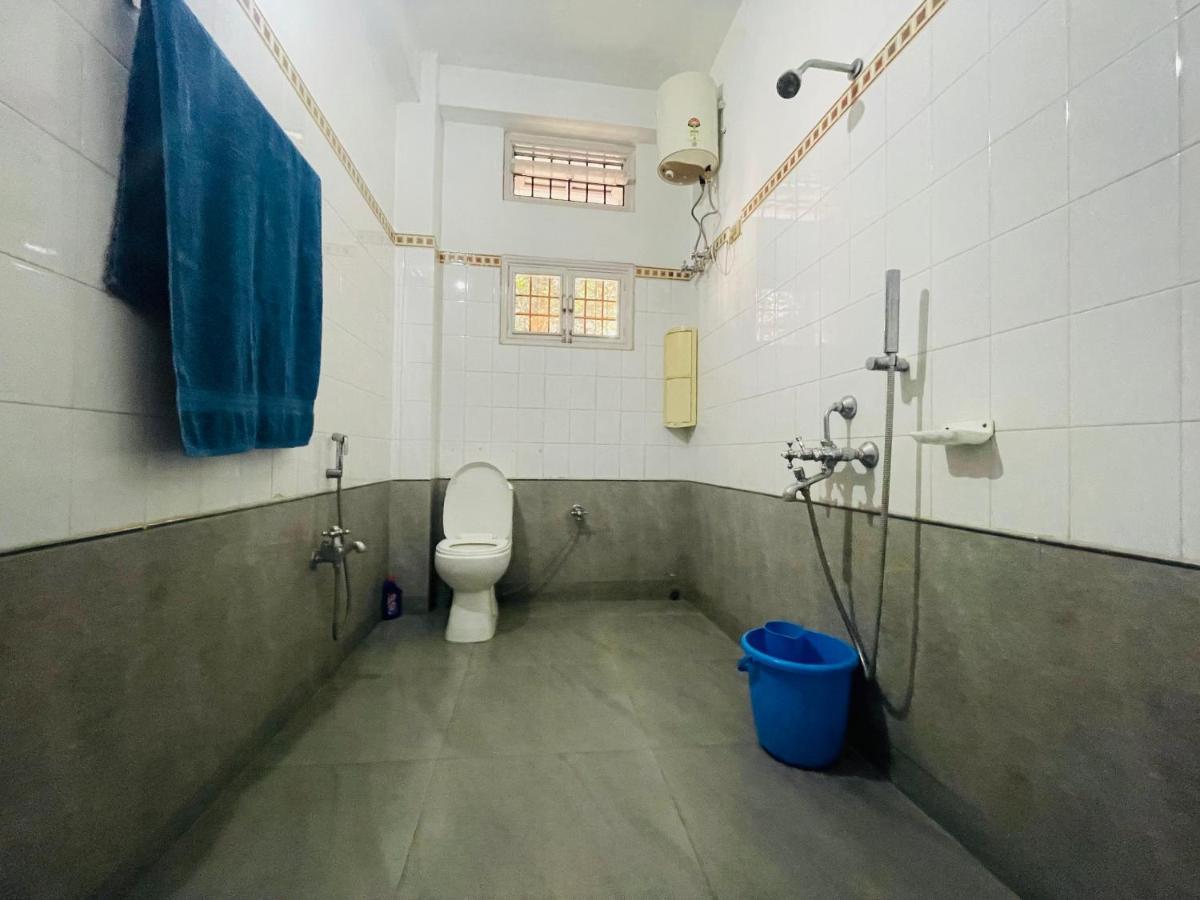 The Choudhury Manor Homestay Гувахати Экстерьер фото
